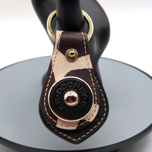 Dooney and Bourke| NWOT Vintage Brown and Cream Cow Design Key Fob Keychain - Picture 3 of 12